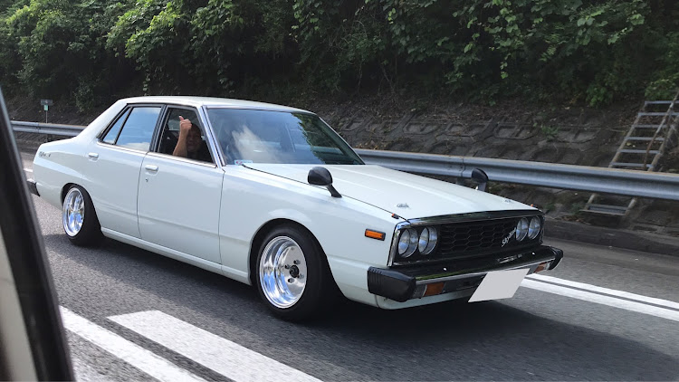 510の旧車はスポーツだ！・フラッと立ち寄ったパーキングで、たまたま知り合いに会ったミーティングに関するカスタム事例の投稿画像8枚目