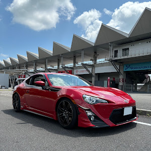 86 ZN6