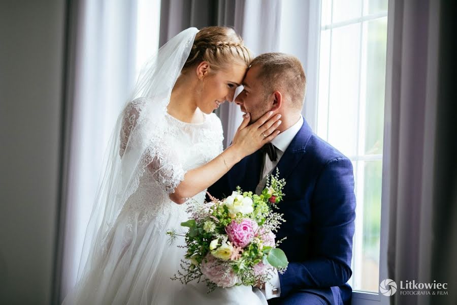 Wedding photographer Daniel Litkowiec (fotoluxlitkowiec). Photo of 8 November 2021