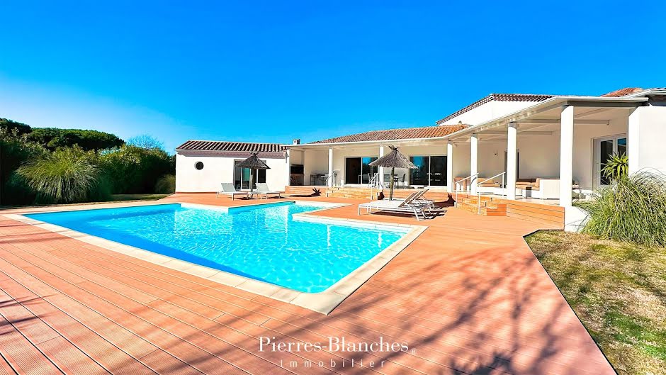 Vente villa 5 pièces 231 m² à Grau d'Agde (34300), 1 150 000 €