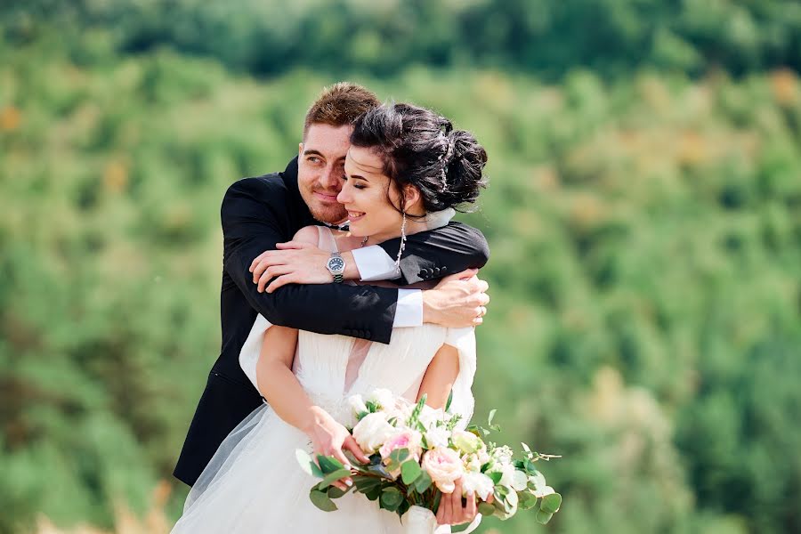 Wedding photographer Oleg Kislyy (sour). Photo of 23 August 2021