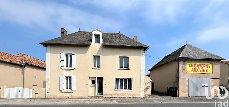 Vente maison 5 pièces 122 m² à La Ferrière-en-Parthenay (79390), 87 000 €