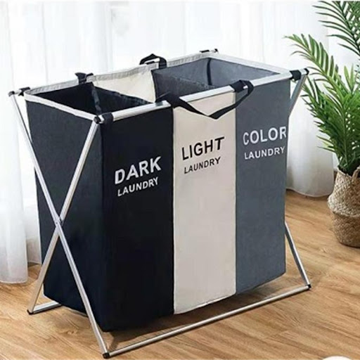 Title 9, Outdoor Hand Carrying Lunch Box Bag, keeps food...