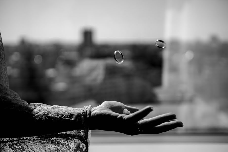 Fotografo di matrimoni George Dinu (georgedinu). Foto del 2 ottobre 2019