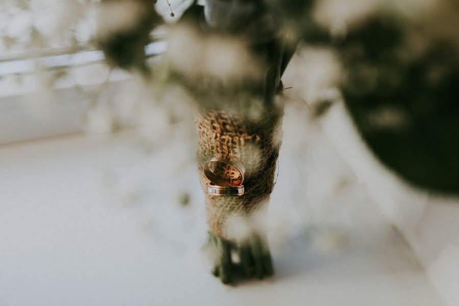 Fotógrafo de casamento Elena Yarem (elenayarem24). Foto de 16 de novembro 2017