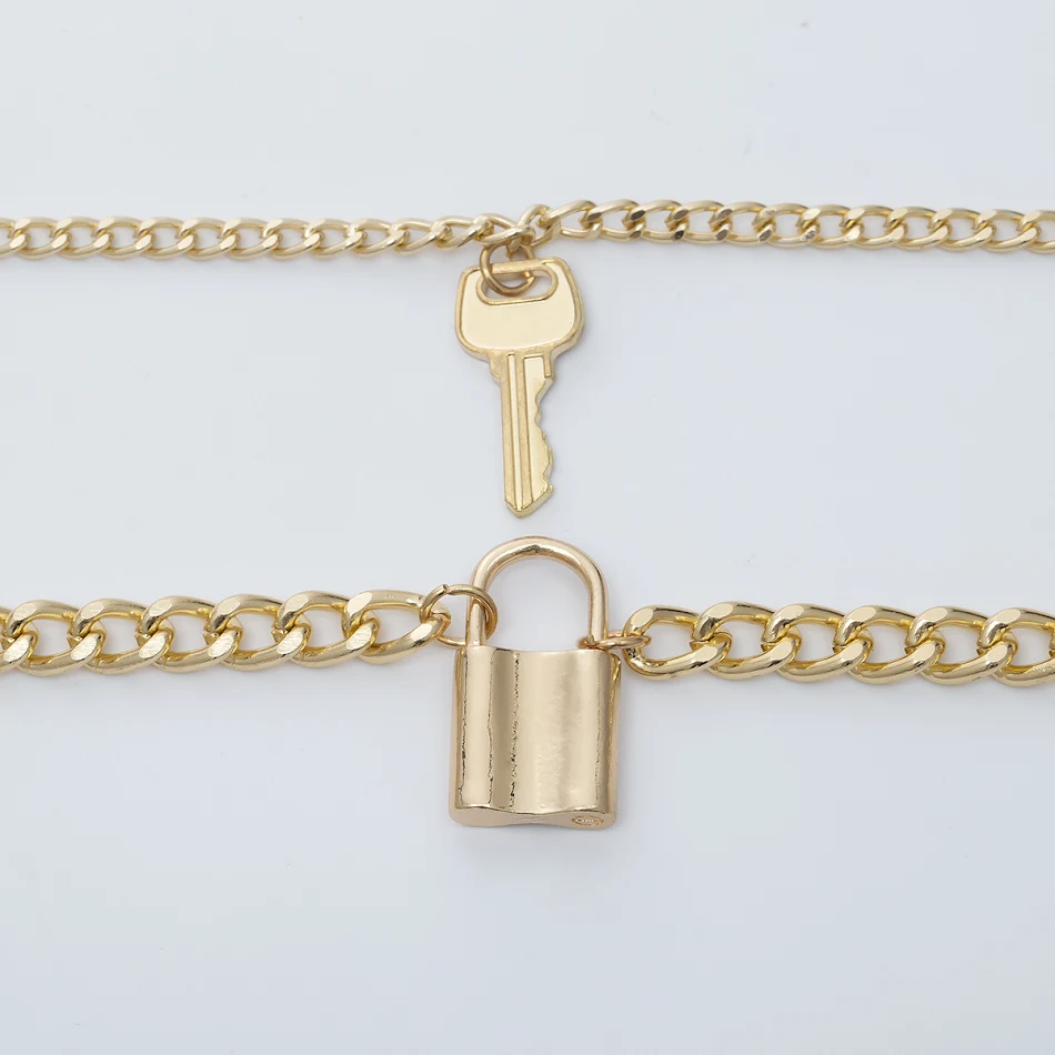 Vintage key lock pendant necklace
