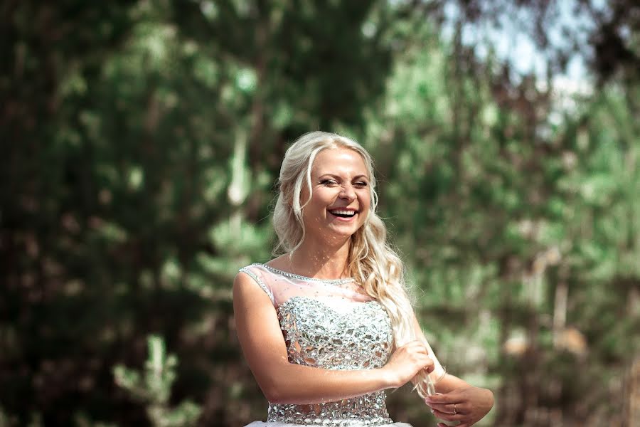 Wedding photographer Margarita Grakun (marg0). Photo of 24 September 2015