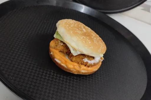 Chicken Chipotle Burger With Cheese