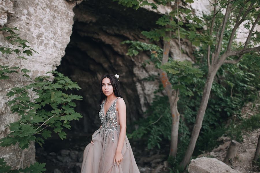 Svatební fotograf Dinara Kurmakaeva (dinakyoller). Fotografie z 28.května 2019