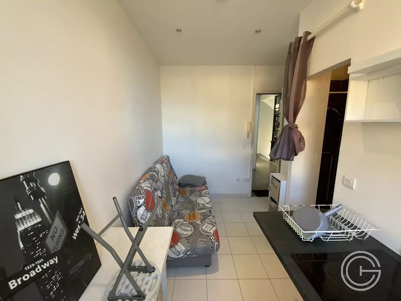 Location meublée appartement 1 pièce 9.79 m² à Nice (06000), 380 €