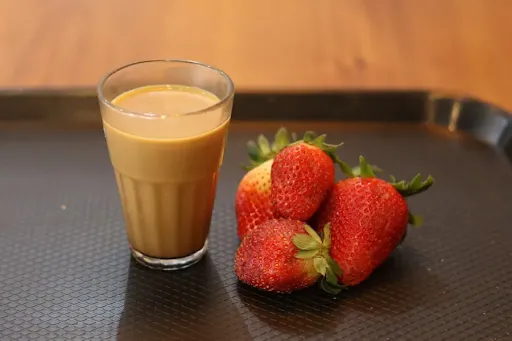Strawberry Chai Uni Flask