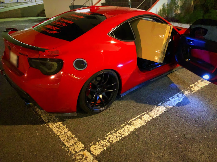 BRZの86・夕焼け・夕焼けと愛車・兄弟車・赤い車に関するカスタム事例の投稿画像5枚目