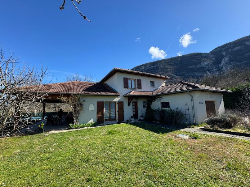 Vente villa 5 pièces 124 m² à Saint-Marcellin (38160), 354 000 €