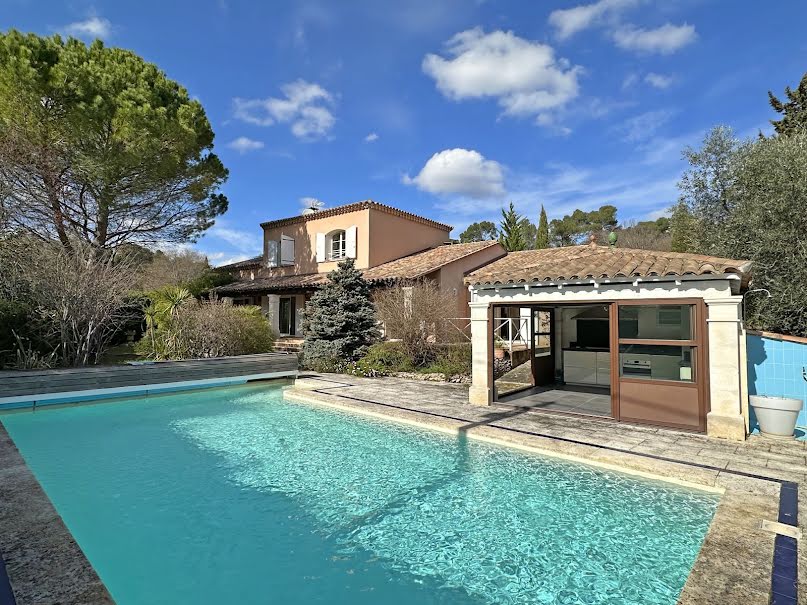 Vente villa 8 pièces 210 m² à Nimes (30000), 760 000 €