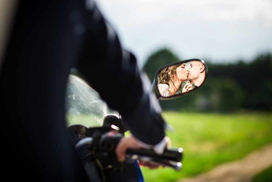 Wedding photographer Soliszewski Marcin (soliszewskim). Photo of 25 February 2020