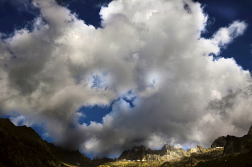 Nuvole d'alta quota.. di Paolo Sartorio