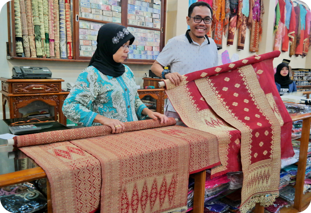 Songket Pandai Sikek Tenun Elegan Kebanggaan Sumatera Barat 