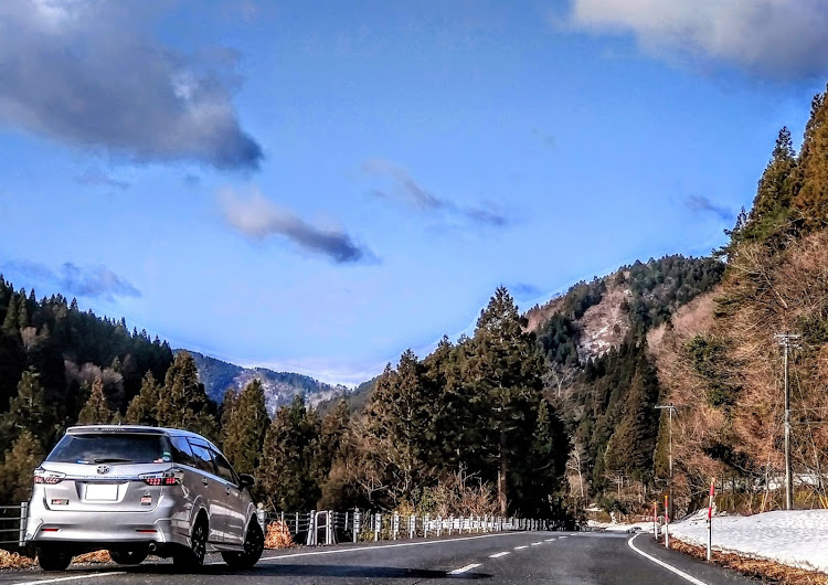 ウィッシュの写真が好きな人と繋がりたい・クルマ好きと繋がりたい・車が好きな人と繋がりたい・車写活・寒の戻りに関するカスタム事例の投稿画像1枚目