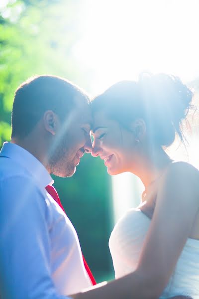 Fotógrafo de casamento Dmitriy Efremov (beegg). Foto de 22 de março 2015