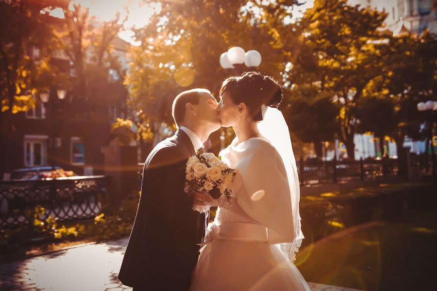 Wedding photographer Lyubov Ilyukhina (astinfinity). Photo of 1 April 2016