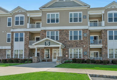 Apartment with pool 3