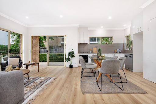 Apartment / penthouse purchase in Caringbah South (Australia) - Living room and kitchen with glass table