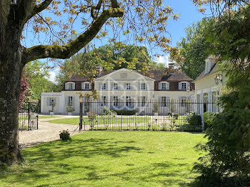 château à Auxerre (89)