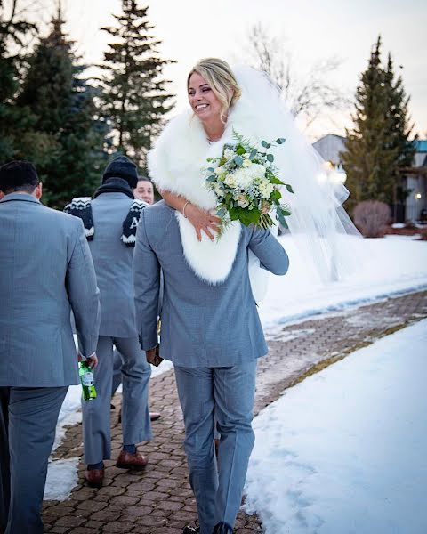 Svatební fotograf Julie Elizabeth Norris (juliebroadbent). Fotografie z 21.dubna 2019