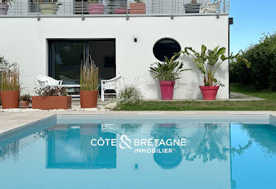 Maison avec piscine et terrasse 4