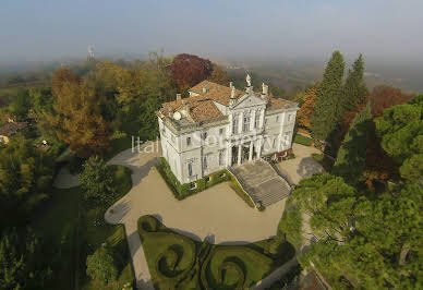 Villa avec piscine et jardin 4