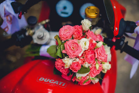 Fotógrafo de casamento Alesya Kotova (alesiakotova). Foto de 20 de março 2019