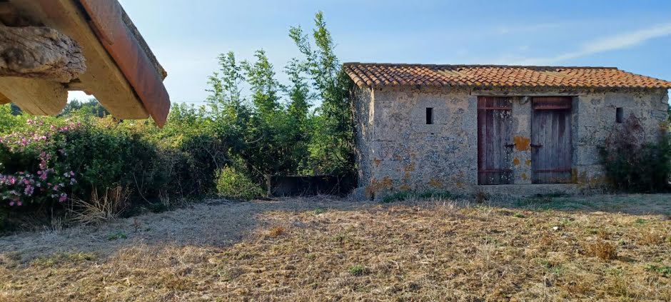 Vente ferme 6 pièces 110 m² à L'Absie (79240), 135 000 €