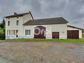 maison à Saint-Eloy-les-Mines (63)