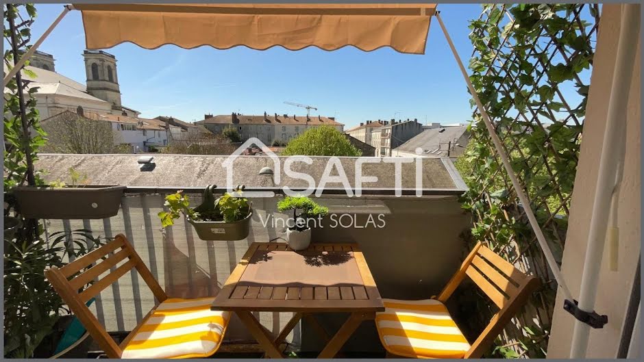 Vente appartement 3 pièces 56 m² à La Roche-sur-Yon (85000), 218 200 €