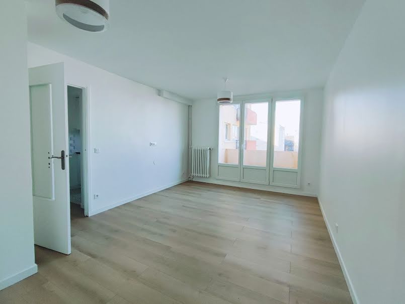 Vente appartement 4 pièces 69 m² à Paris 19ème (75019), 592 000 €