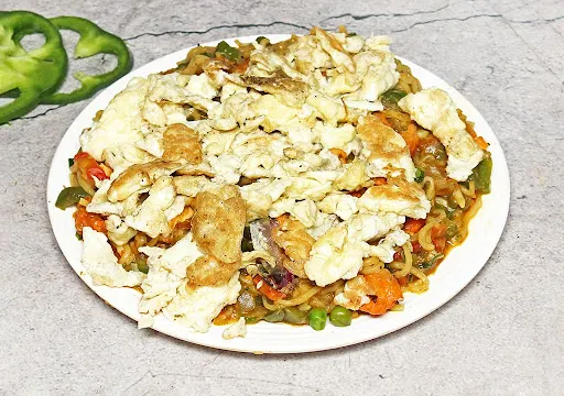 Egg Maggi With Vegetables