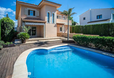 House with pool and terrace 15