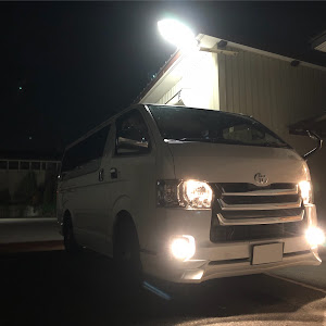 ハイエースバン