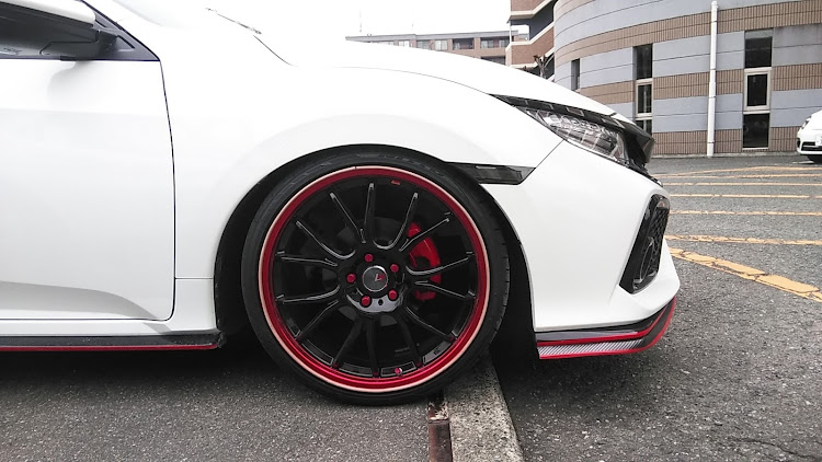 シビックの車高調整に関するカスタム事例の投稿画像2枚目