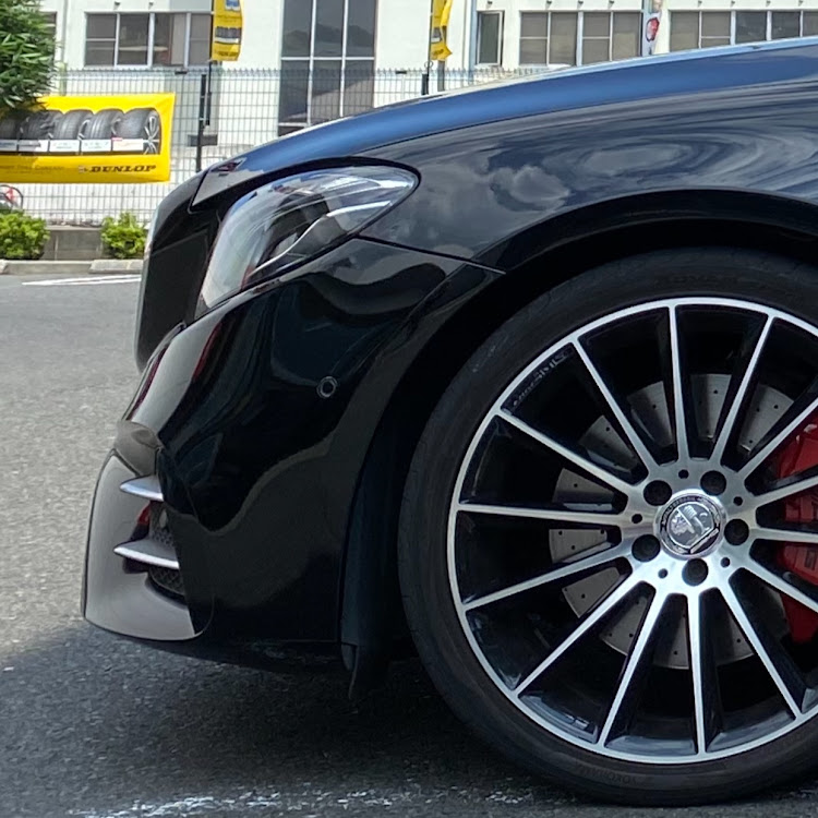Eクラスの歴代のホイール見てみたい・E43 AMG・twsforged・アルミホイール・ミシュランパイロットスポーツ4Sに関するカスタム事例の投稿画像8枚目