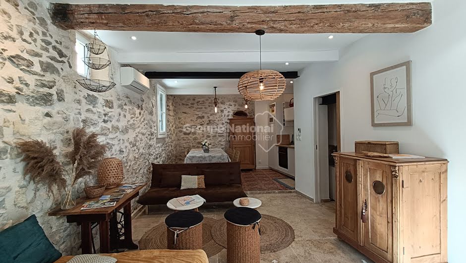 Vente maison 4 pièces 77 m² à Arles (13200), 336 000 €