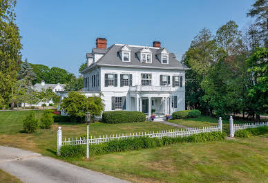 House with garden and terrace 1