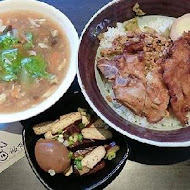 黑殿飯店（原黑店排骨飯）