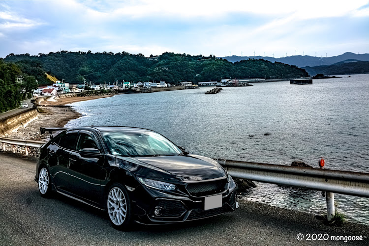 シビックの目指せPickUpCars・WORK EMOTION M8R・NO密ドライブ・海が好きっ！！に関するカスタム事例の投稿画像1枚目