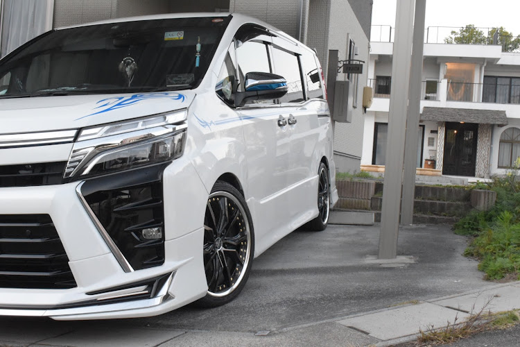 ヴォクシーの4月も宜しくお願い致します🙇‍♂️・ブルースタイル・CT3周年🥺に関するカスタム事例の投稿画像7枚目