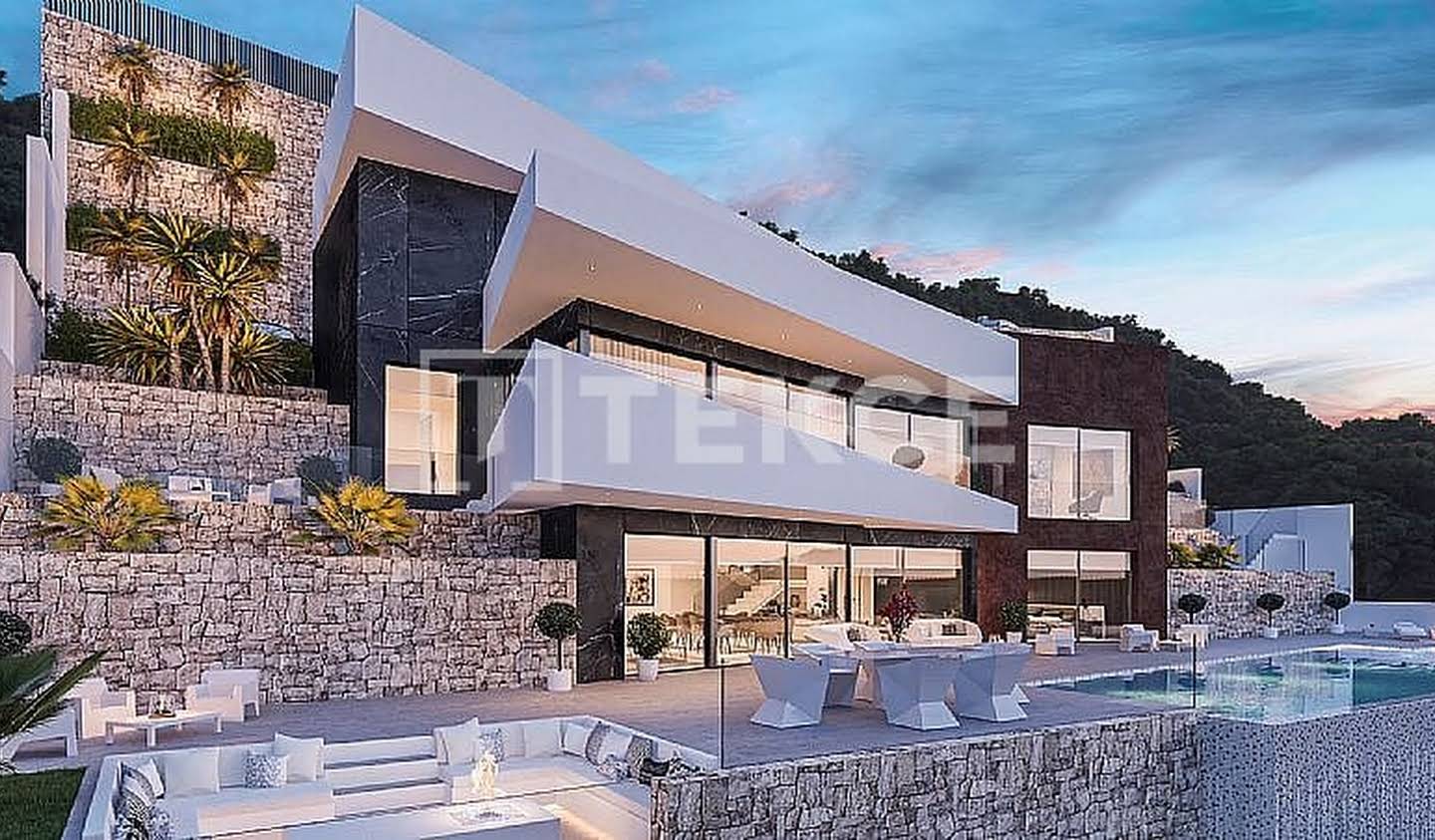 House with pool and terrace Alicante