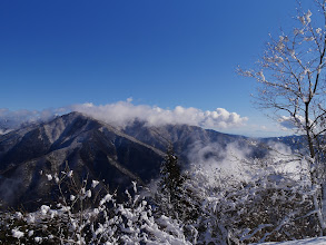 電波反射板からの展望（小津権現山）