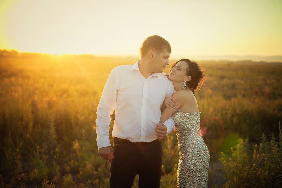 Fotografo di matrimoni Natalya Shestopalova (tiia). Foto del 29 gennaio 2015