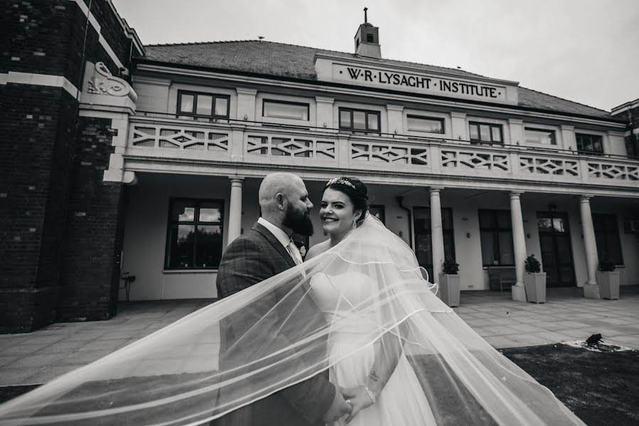 Bryllupsfotograf Simon Kirsty Evans (simonkirstyevans). Bilde av 2 juli 2019