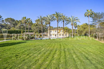 villa à Mougins (06)